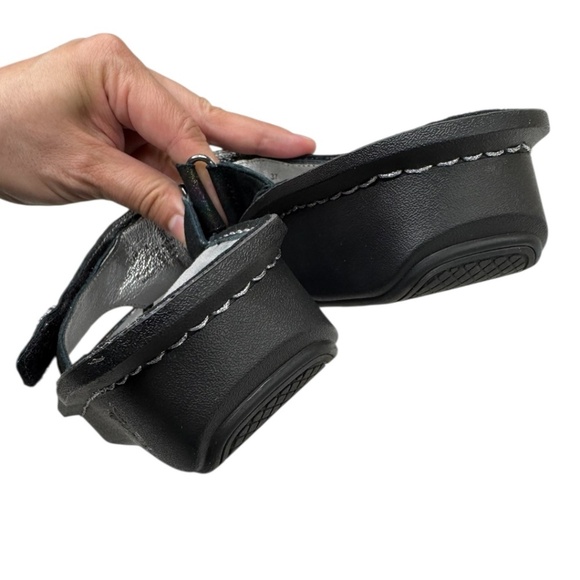 Alegria Carina Blue Rainbow Leather Thong Platform Sandal - Picture 6 of 11